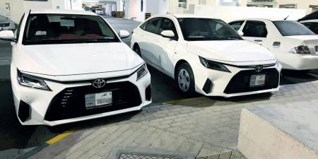 سيارات الليموزين تحول الشوارع السكنية إلى مواقف انتظار