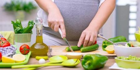 استشاري تغذية علاجية يكشف سر “ترموستات” الجسم (فيديو)