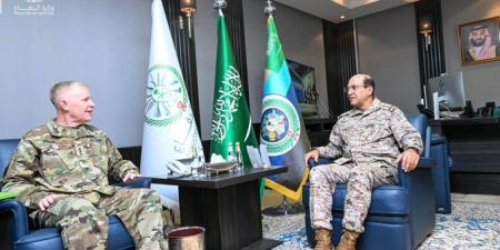 نائب
      رئيس
      هيئة
      الأركان
      العامة
      يلتقي
      نائب
      قائد
      القيادة
      المركزية
      الأمريكية
