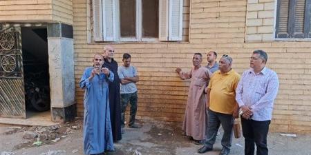 وعدونا
      20
      عاما
      فخذلونا،
      أهالي
      عرب
      أبو
      عيد
      بطوخ
      يستغيثون
      من
      تسرب
      مياه
      الصرف
      الصحي
      لجدران
      منازلهم
      (فيديو)