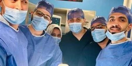 مفك
اخترق
رقبته،
فريق
طبي
بمستشفيات
بنها
الجامعية
ينقذ
حياة
طفل