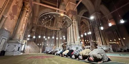 موعد
أذان
العشاء
اليوم
السبت
18-
7-
2026
في
القاهرة
والمحافظات