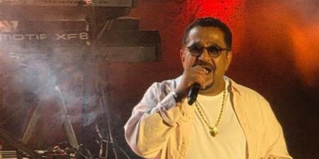 بإطلالة
شبابية،
ملك
الراي
الشاب
خالد
يشعل
مسرح
قرطاج
بـ"عبد
القادر
وديدي"
(فيديو)