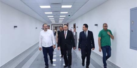 محافظ
دمياط
يوجّه
بتيسير
الإجراءات
الإدارية
بالمركز
التكنولوجي
وإنجاز
طلبات
المواطنين
