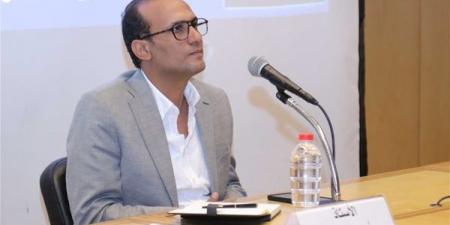 "من
الإسكندرية
إلى
عاصمة
الضباب..
"رحلة
طبيب
مصري"
في
لقاء
بمكتبة
الإسكندرية