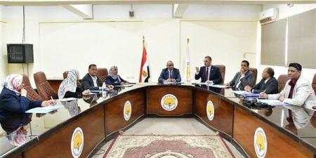 جامعة
الوادي
الجديد
تبحث
الرسوم
والكشف
الطبي
للطلاب
الجدد
ومنح
الدرجات
العلمية