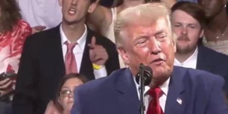 ترامب: انضمام إسرائيل إلى الضربات على إيران سيترتب عليه عواقب