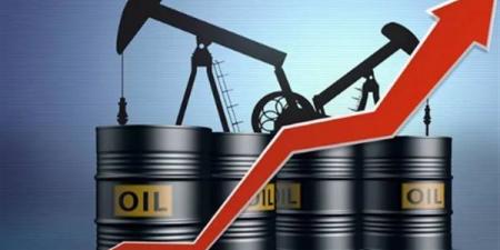 النفط يلامس 100 دولار بعد هجمات الحوثيين على ناقلتي نفط سعوديتين