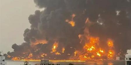 رويترز:
      غارات
      جوية
      سعودية
      على
      ميناء
      الحديدة
      في
      اليمن
