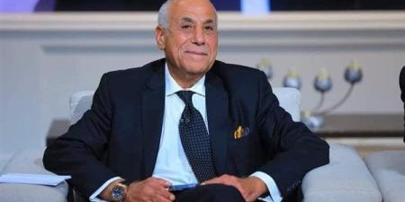 هل
      طلب
      حسين
      لبيب
      تولي
      رئاسة
      شركة
      الكرة
      في
      الزمالك؟
      مصدر
      يجيب