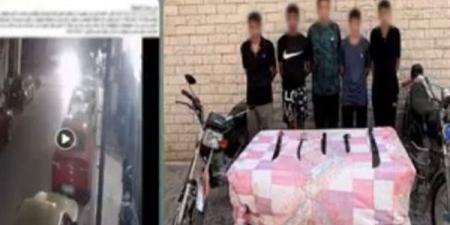 "دائرة
      الانتقام"،
      اعتداء
      جماعي
      بالأسلحة
      البيضاء
      وإصابة
      شخص
      بجروح
      وكسور
      وفقد
      هاتفه
      ببورسعيد