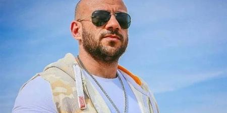 أحمد
      مكي
      يعود
      إلى
      السينما
      بعد
      13
      عامًا
      بفيلم
      "فرصة
      سعيدة"
      مع
      ماجد
      الكدواني
