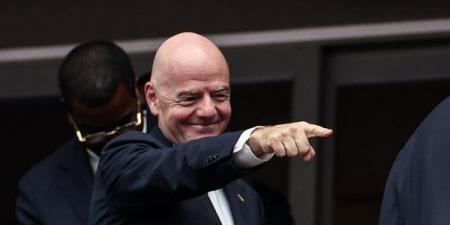 رئيس
      فيفا
      يرد
      على
      الانتقادات
      ويكشف
      حقيقة
      أزمة
      منتخب
      إيران
      في
      مونديال
      2026