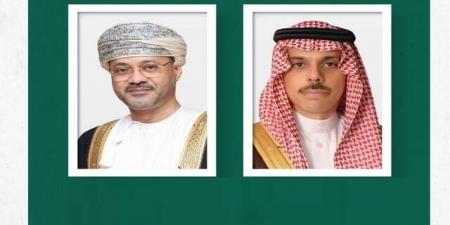وزيرا
      خارجية
      السعودية
      وعُمان
      يؤكدان
      أهمية
      الدبلوماسية
      لضمان
      حرية
      الملاحة
      في
      هرمز