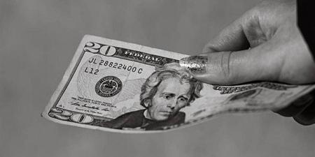 سعر
      الدولار
      أمام
      الجنيه
      صباح
      اليوم
      الثلاثاء
      28
      يوليو
      2026