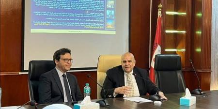 مشاركة
      الطلاب
      الوافدين
      في
      الترويج
      للحدث،
      قصر
      العيني
      يواصل
      استعداداته
      لاحتفالية
      المئوية
      الثانية