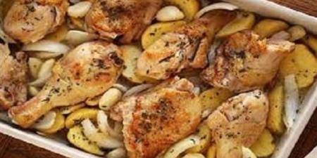 طريقة
      عمل
      صينية
      البطاطس
      البيضاء
      بالفراخ