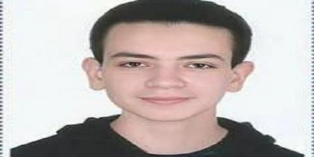 إبراهيم
      الرابع
      على
      الجمهورية
      في
      الثانوية
      العامة..
      قصة
      طالب
      كفر
      الشيخ
      الذي
      ولد
      بعد
      وفاة
      والده
      بـ20
      يوما
      (فيديو)