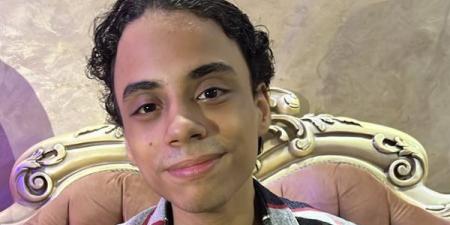 الكل
      بيهيص
      ويزغرد،
      "فيتو"
      في
      منزل
      يوسف
      خالد
      الأول
      دمج
      علمي
      رياضة
      بالثانوية
      العامة،
      ماذا
      قال
      (فيديو)
