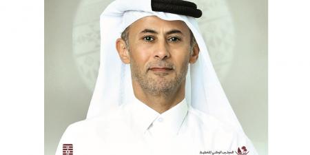 مدير مؤسسة حمد الطبية يستعرض جاهزية القطاع الصحي
