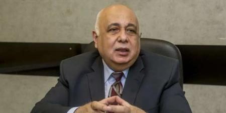خبير استراتيجي: إبعاد سفينة الغاز خارج ميناء دمياط قبل الإطفاء قرار بطولي