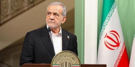 الرئيس
      الإيراني:
      علينا
      السعي
      إلى
      إرغام
      العدو
      على
      الالتزام
      بما
      وقع
      عليه