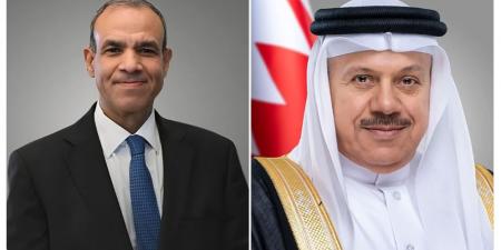 وزير الخارجية البحريني يبحث مع نظيره المصري الأوضاع الإقليمية الراهنة