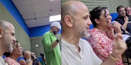 عزيز
الشافعي
يكشف
كواليس
بروفات
شيرين
عبد
الوهاب
قبل
حفلها
بالساحل
الشمالي
(فيديو)