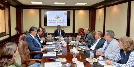 بسبب
      بيع
      الهواء،
      الأعلى
      للإعلام
      يقرر
      مراجعة
      عقود
      الإنتاج
      المشترك
      في
      جميع
      القنوات
      الخاصة