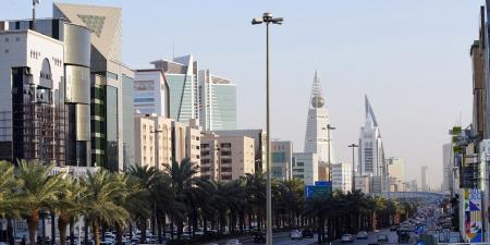 «الأرصاد»
      تحذر
      من
      أتربة
      ورياح
      شديدة
      على
      عدد
      من
      محافظات
      الرياض
      حتى
      الـ
      10
      مساءً