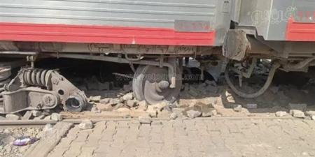 تفاصيل
      معاينة
      النيابة
      لموقع
      خروج
      جرار
      قطار
      عن
      القضبان
      في
      إمبابة