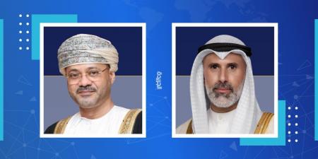 وزير الخارجية بحث مع نظيره العُماني آخر التطورات الإقليمية
