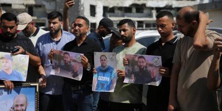صحفيو غزة يحيون ذكرى استشهاد زملائهم الـ 6 العاملين بالجزيرة
