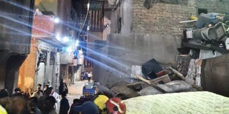 صرخات من تحت الأنقاض، مصرع 4 أشخاص وإصابة 5 آخرين في انهيار عقار بحدائق القبة (صور)