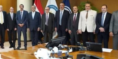 اعتماد نتائج أعمال شركتي مارينا والواحة للبترول عن العام المالي 2025 - 2026