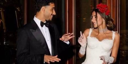 مرموش ينشر صورا جديدة من حفل زفافه قبل نهائي كأس الدرع الخيرية