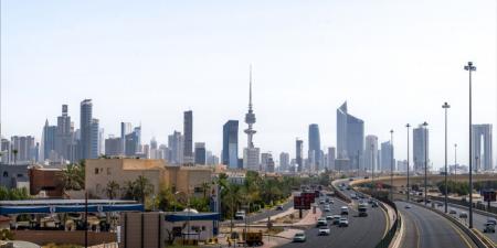طقس اليوم شديد الحرارة ورطب نسبياً.. والعظمى 50 درجة
