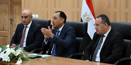 «الطبيب اللي مش هيتعلم تكنولوجيا هيفقد ميزة كبيرة».. رسالة مدبولي لطلاب الطب