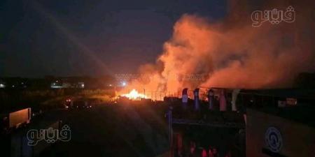 وصول مدير أمن الشرقية إلى موقع حريق مصنع موالح بمنيا القمح، وتحرك أمني وتنفيذي عاجل (صور)