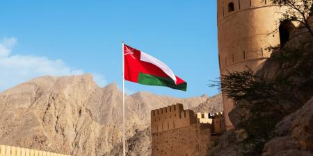 سعر نفط عمان يرتفع 4.7 دولار