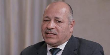 لماذا تجاهل ترامب تحذيرات الاستخبارات بشأن إغلاق مضيق هرمز؟ خبير استراتيجي يجيب
