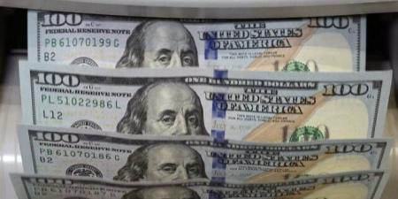 الدولار يرتفع مع استمرار ترقب رفع الفائدة بسبب بيانات التضخم