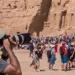 مسجلًا
      6.1
      مليون
      سائح..
      7%
      نسبة
      زيادة
      عدد
      السياح
      الوافدين
      إلى
      مصر
      منذ
      بداية
      العام