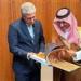 وزير
السياحة
والآثار
يبحث
مع
نظيره
السعودي
تعزيز
التعاون
السياحي
بين
البلدين