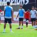الدوليون
      ينتظمون
      في
      مران
      الأهلي
      اليوم