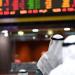 بسبب خلل فني، عودة التداول بسوق الأسهم السعودي بعد تعليق مؤقت