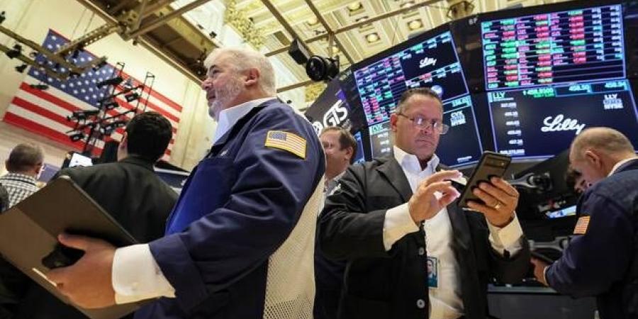 "S&P 500" يرتفع لليوم الثاني مع شراء المستثمرين أسهم التكنولوجيا