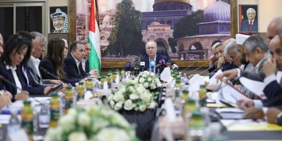 رئيس الوزراء من طولكرم: نواصل جهود الإغاثة والإعمار وسنظل لجانب أهلنا حتى زوال الاحتلال