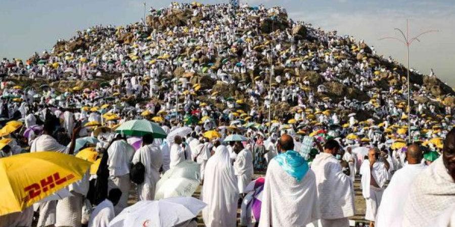 فضل صيام يوم عرفة والعمل الصالح فيه