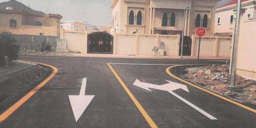 «أشغال الفجيرة» تبدأ تنفيذ مشاريع طرق داخلية